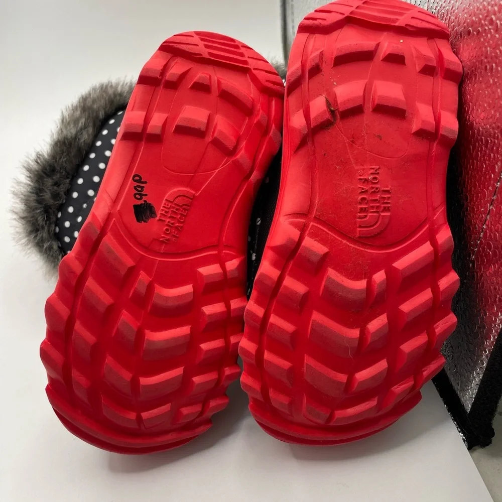 The North Face Nuptse polka dot girls 200 gram boots size 8